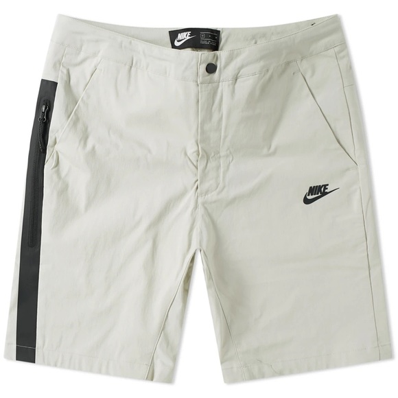 Nike Tech Street Shorts (S) - Picture 9 of 10